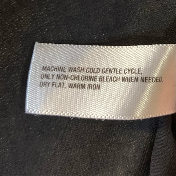 Gap Mini Skirt - Picture 6 of 10